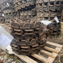 Гусеница левая 70С-3209004-01 с широким звеном предназначена для комплектования ходовой системы т...